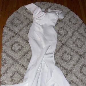 White Gown BRAND NEW